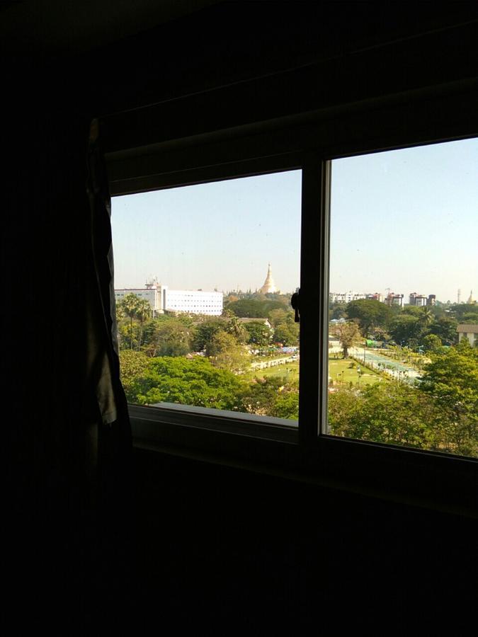 Halpin Hotel Yangon Exterior photo