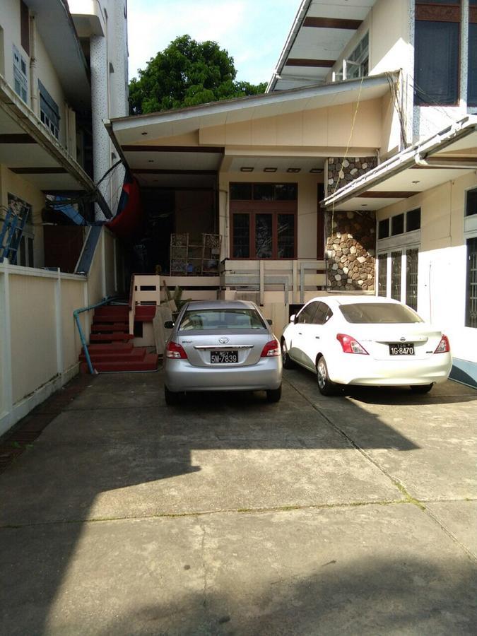 Halpin Hotel Yangon Exterior photo